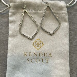 Kendra scott Sophee drop earrings in silver